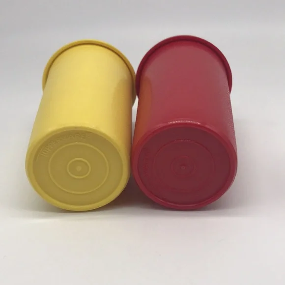 Tupperware Ketchup Mustard Dispensers Vintage USA made Yellow Red - Picture 8 of 14